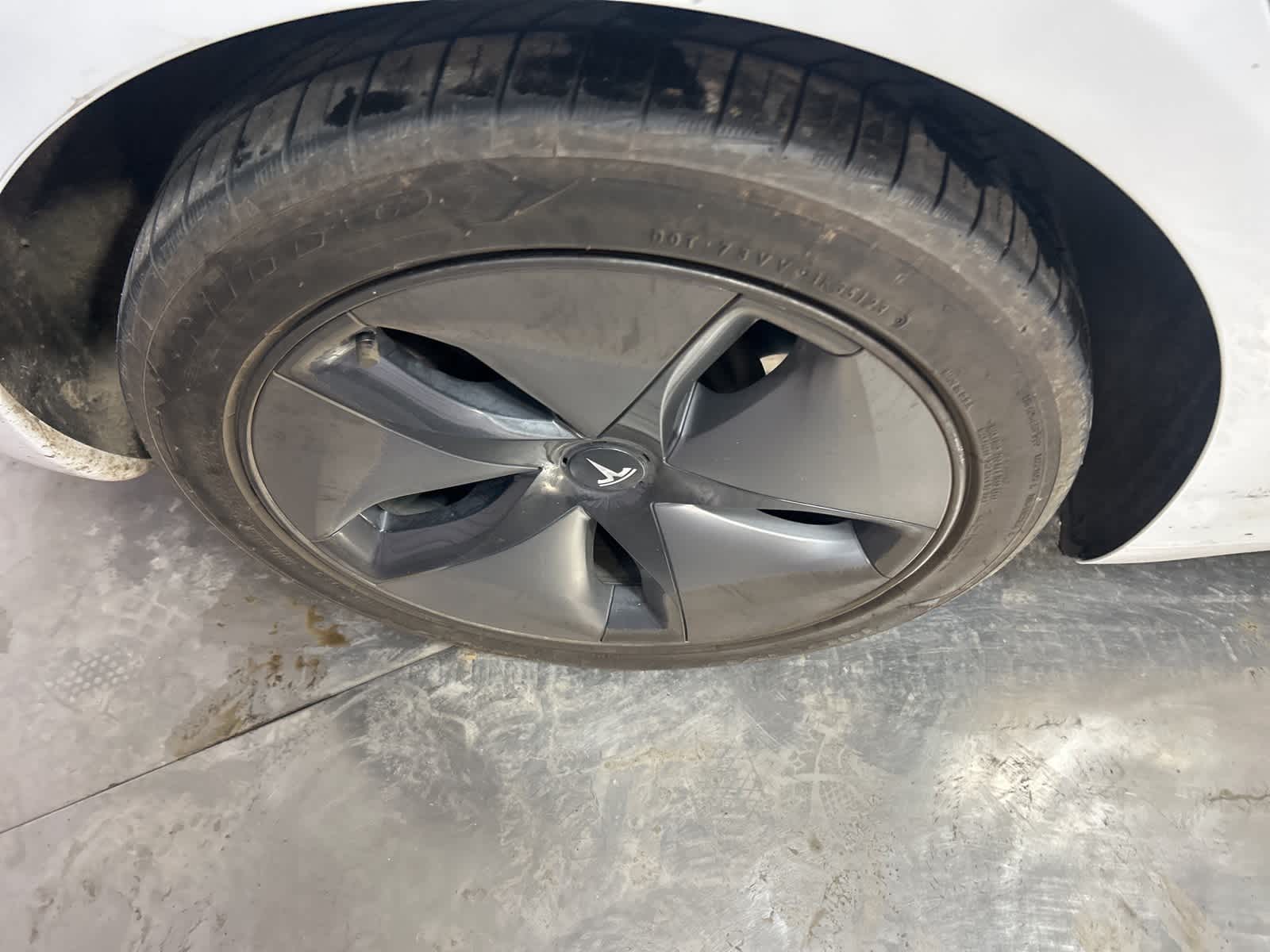 Thumbnail: 2018 Tesla Model 3 - 7