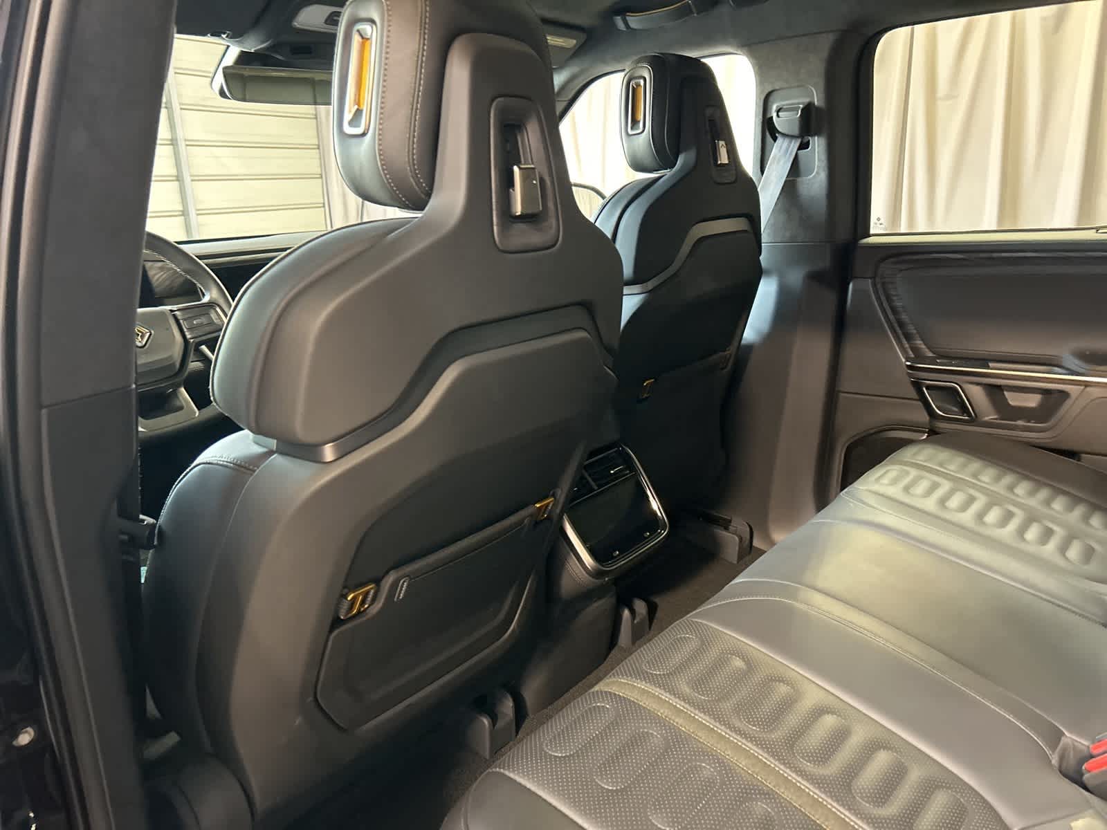 Thumbnail: 2022 Rivian R1T - 19