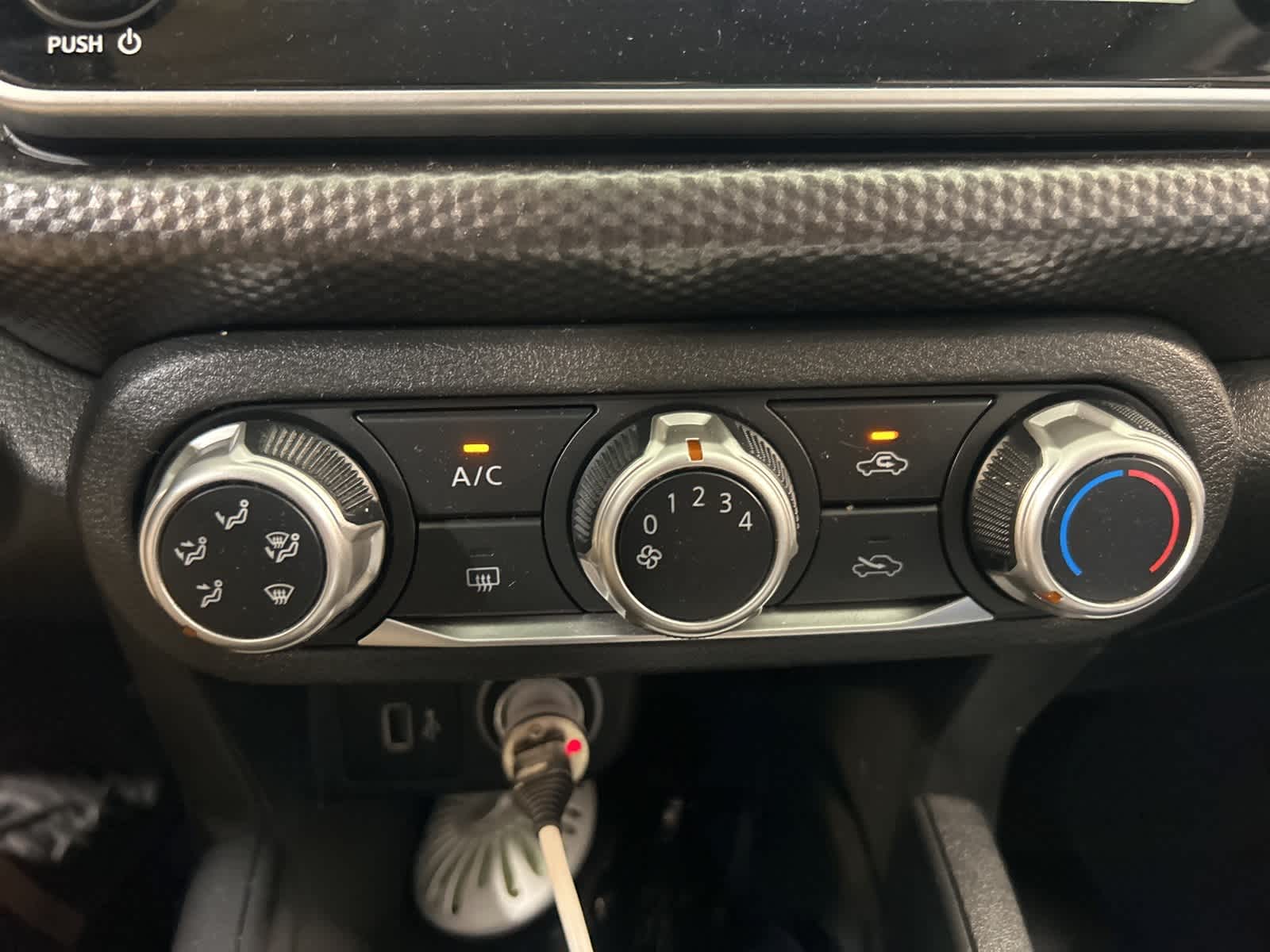 Thumbnail: 2020 Nissan Kicks - 27