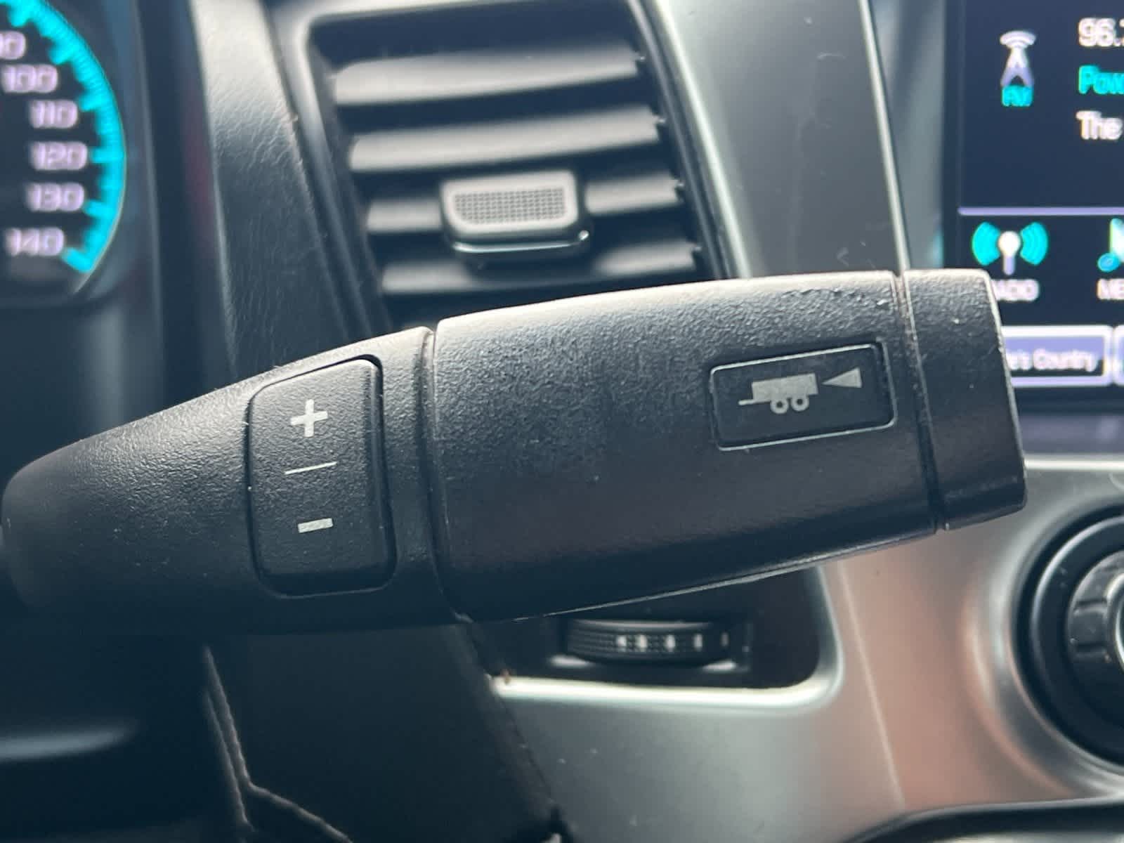 Thumbnail: 2017 Chevrolet Tahoe - 23