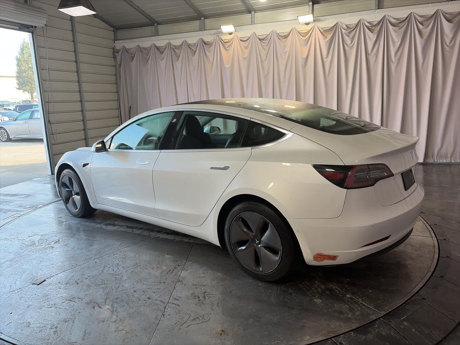 Thumbnail: 2019 Tesla Model 3 - 12