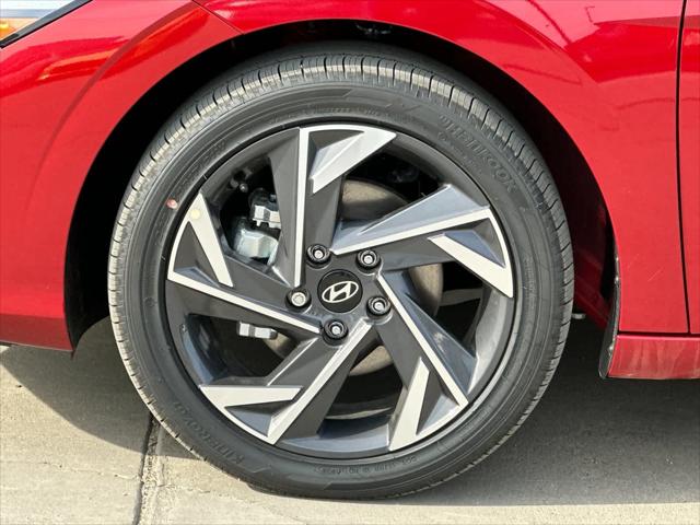 Thumbnail: 2025 Hyundai Elantra - 26