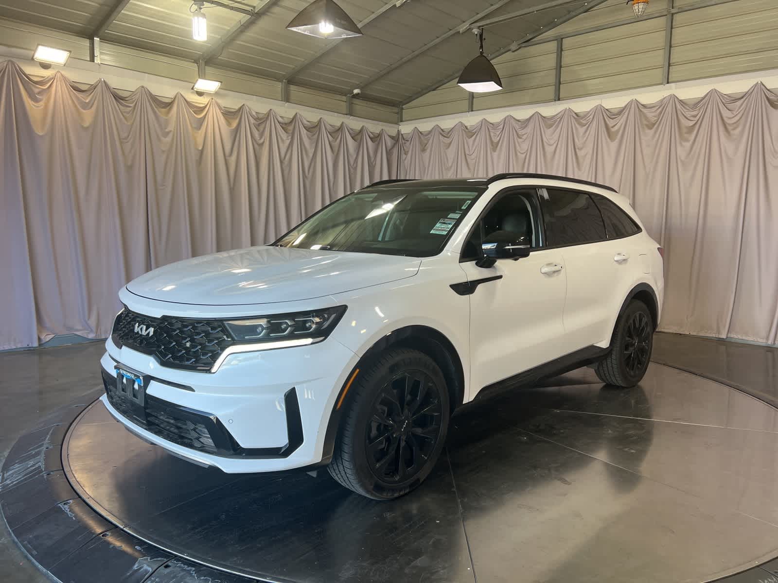 Thumbnail: 2022 Kia Sorento - 3