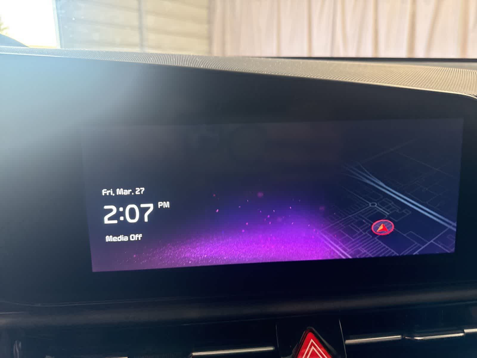 Thumbnail: 2023 Kia Niro - 24