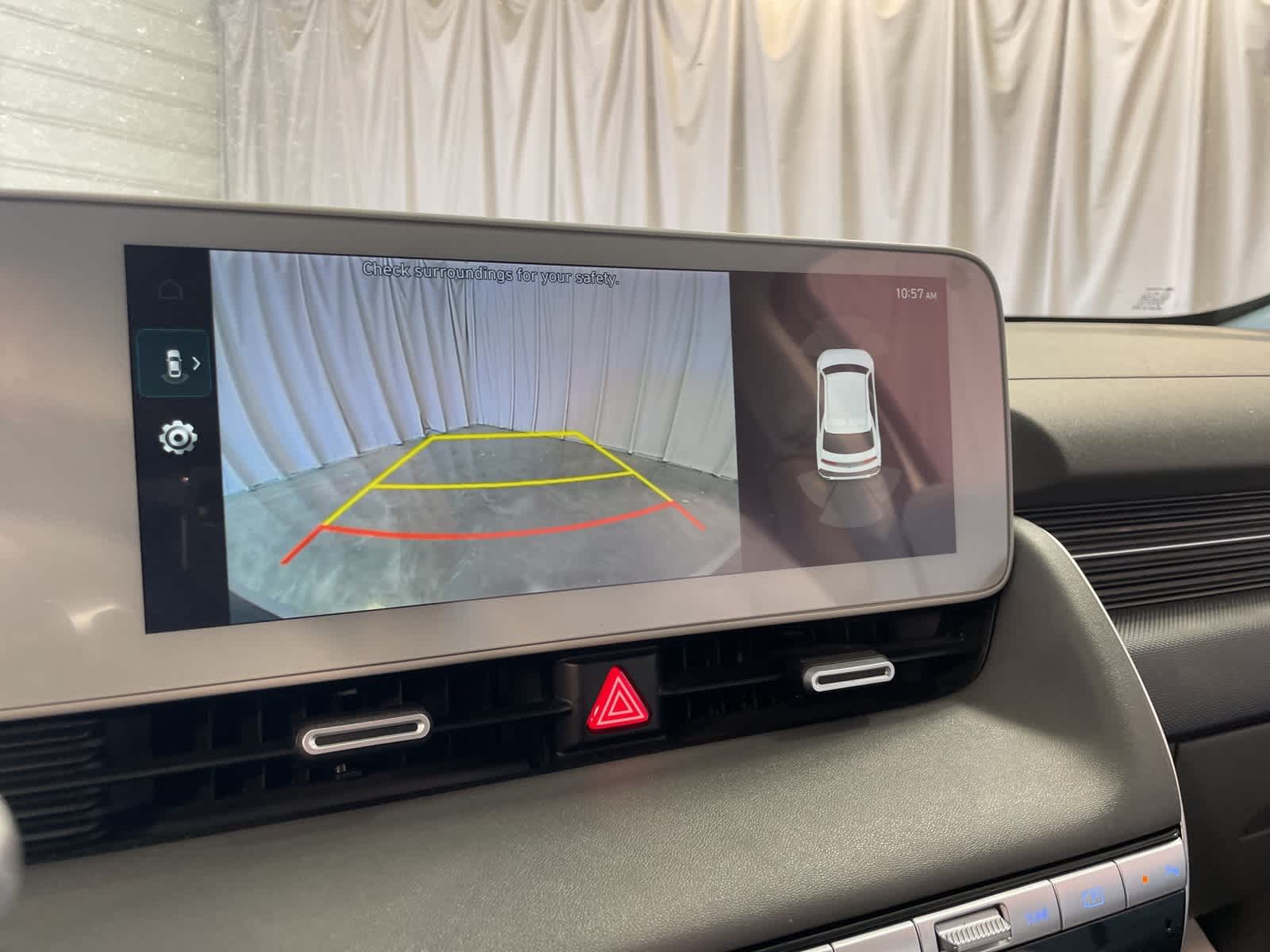 Thumbnail: 2023 Hyundai Ioniq 5 - 25