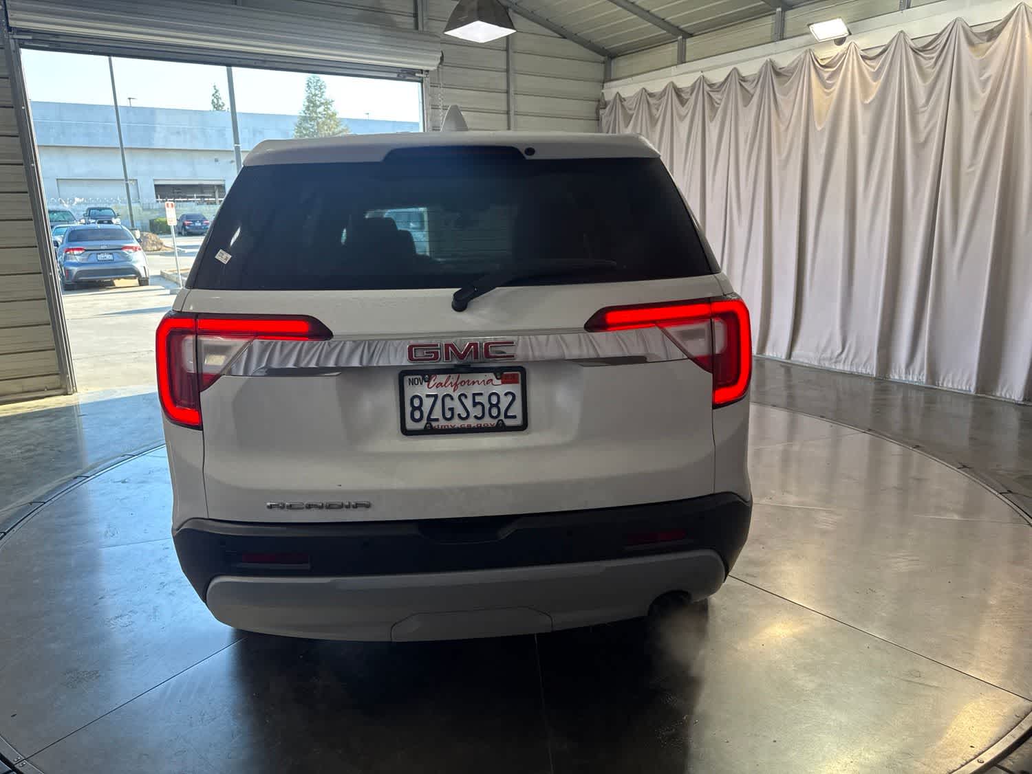 2020 GMC Acadia SLE photo 5