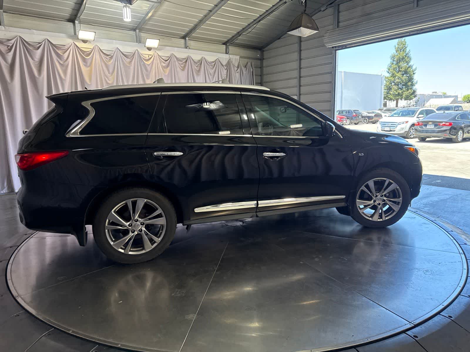 Thumbnail: 2014 INFINITI QX60 - 4