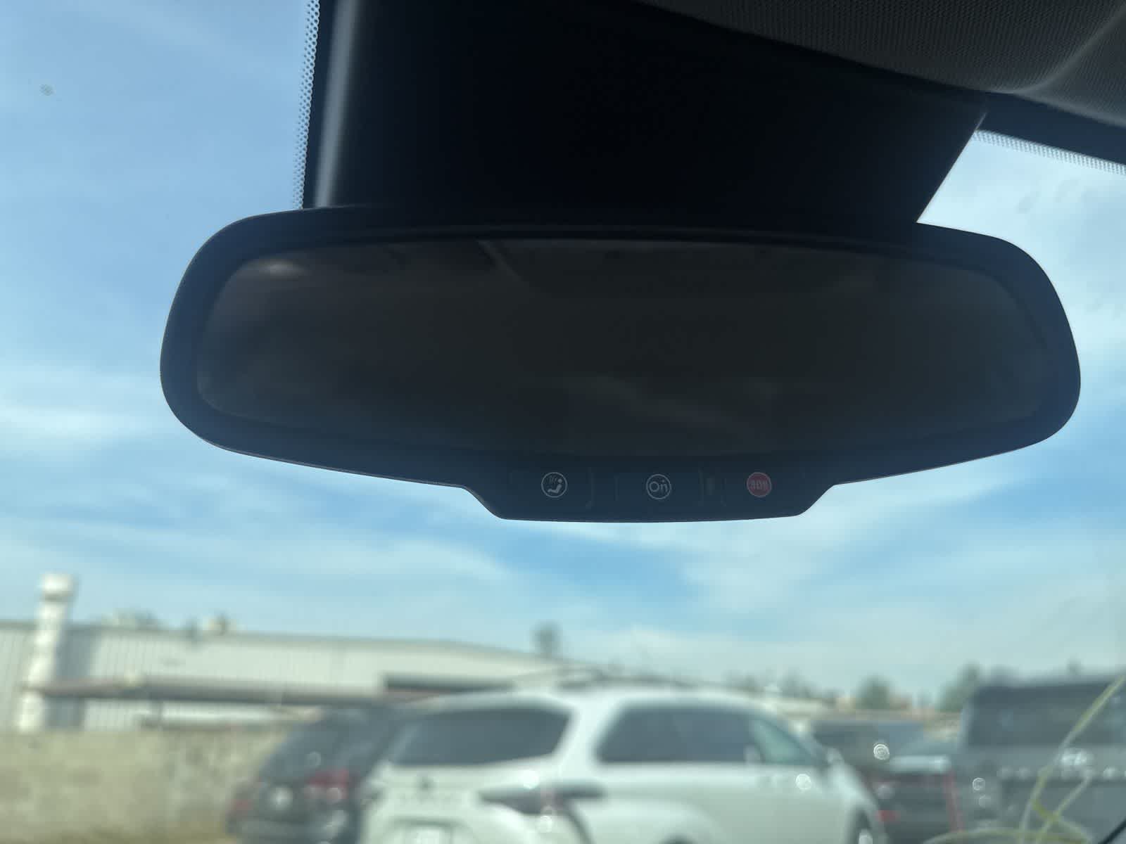 Thumbnail: 2020 Chevrolet Trax - 28