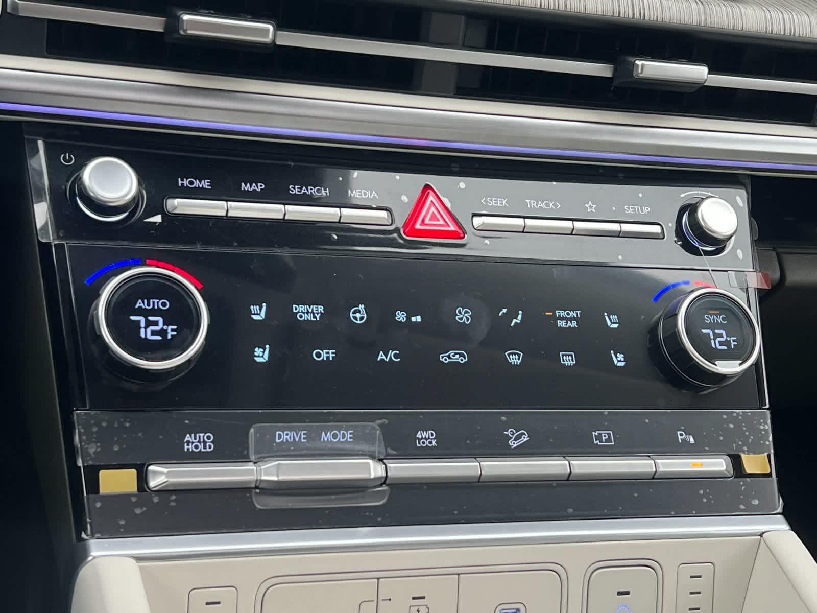 Thumbnail: 2025 Hyundai Santa Fe - 18