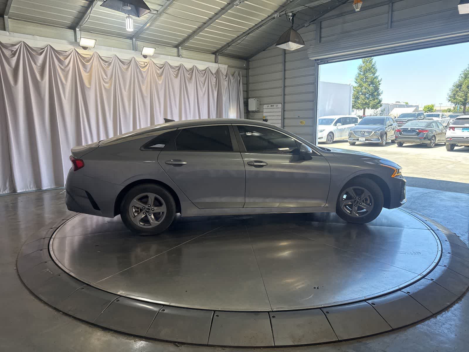 Thumbnail: 2022 Kia K5 - 3