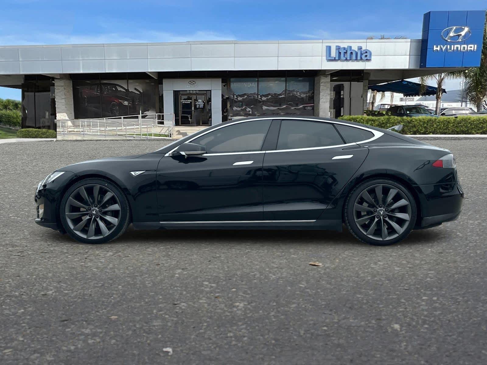 Thumbnail: 2016 Tesla Model S - 5