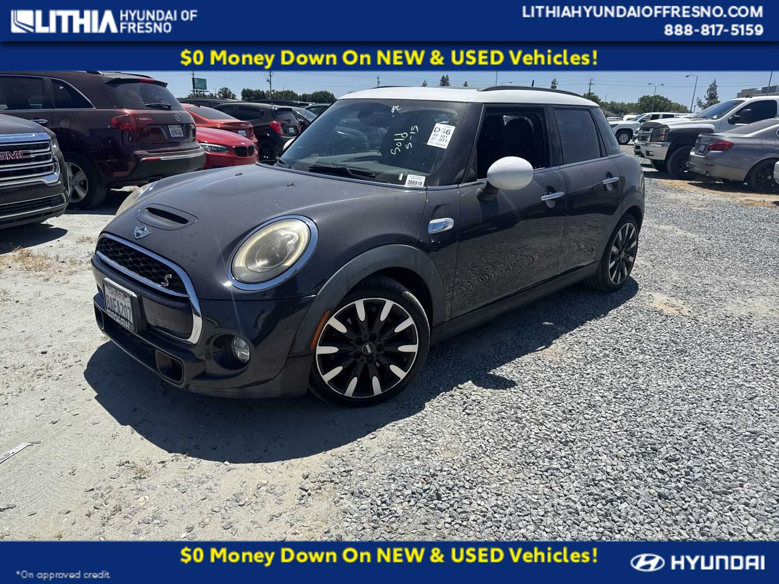 2017 MINI Cooper S 4 Door's photo