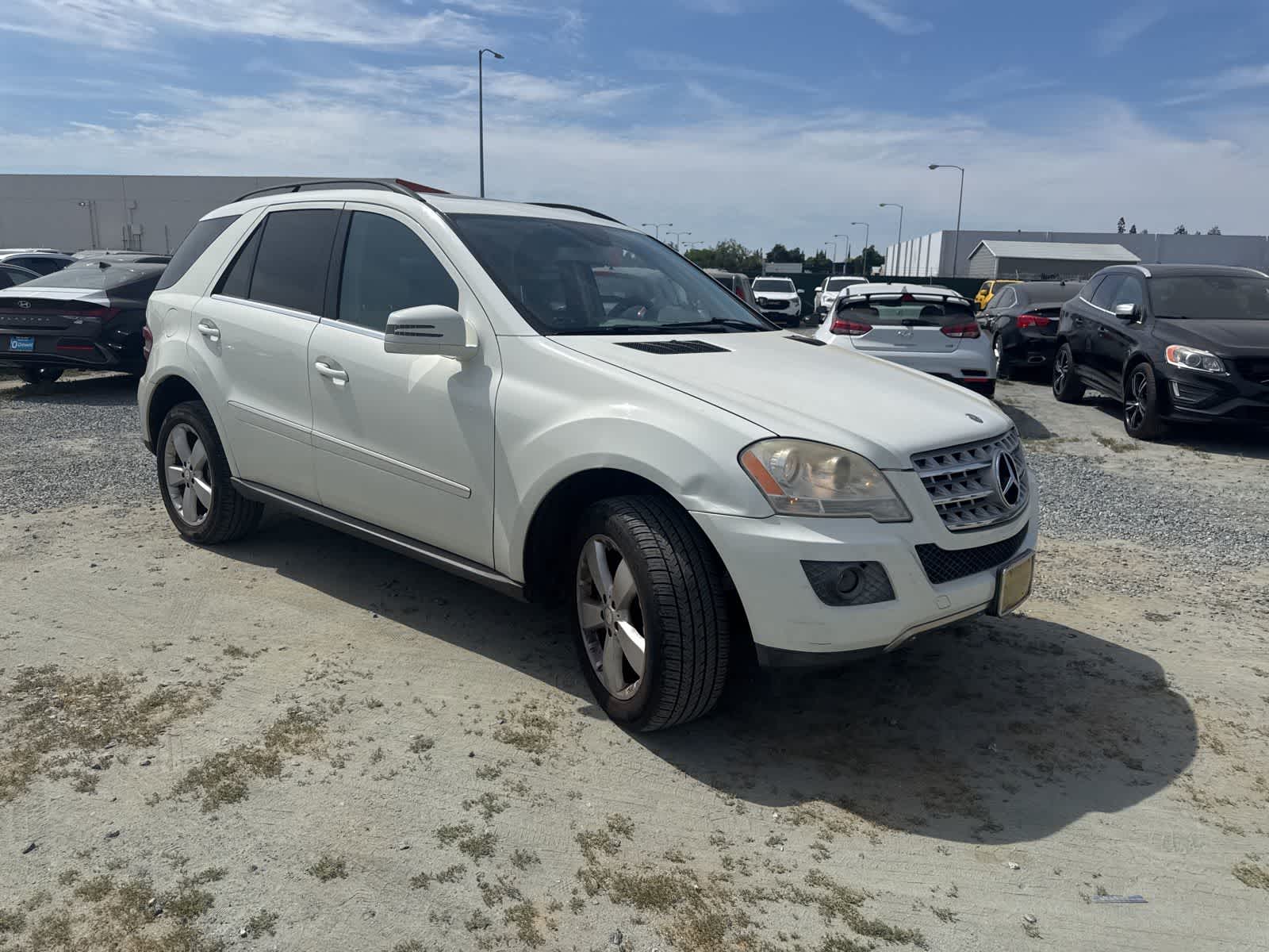 Thumbnail: 2011 Mercedes-Benz M-Class - 3