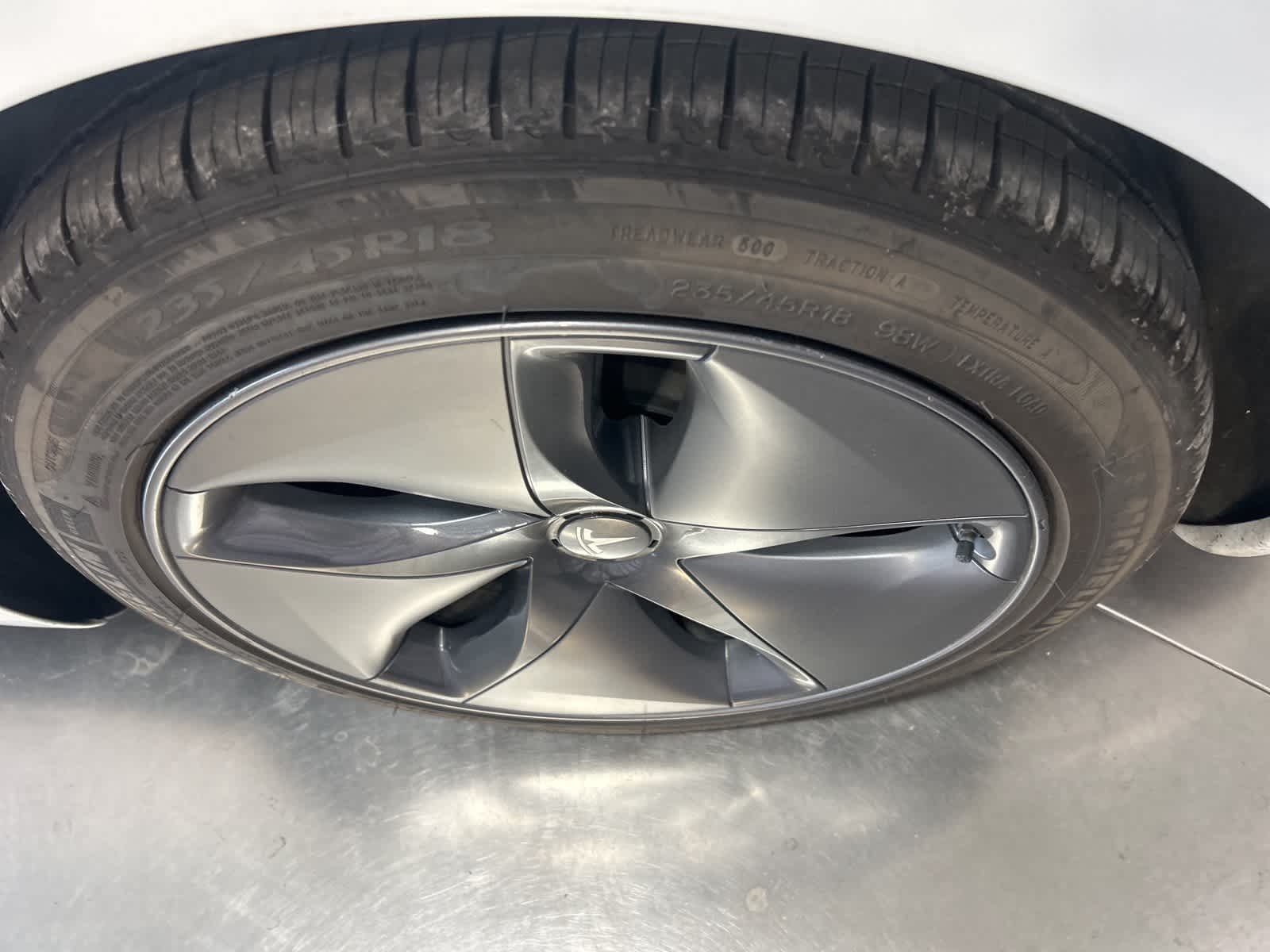 Thumbnail: 2019 Tesla Model 3 - 14