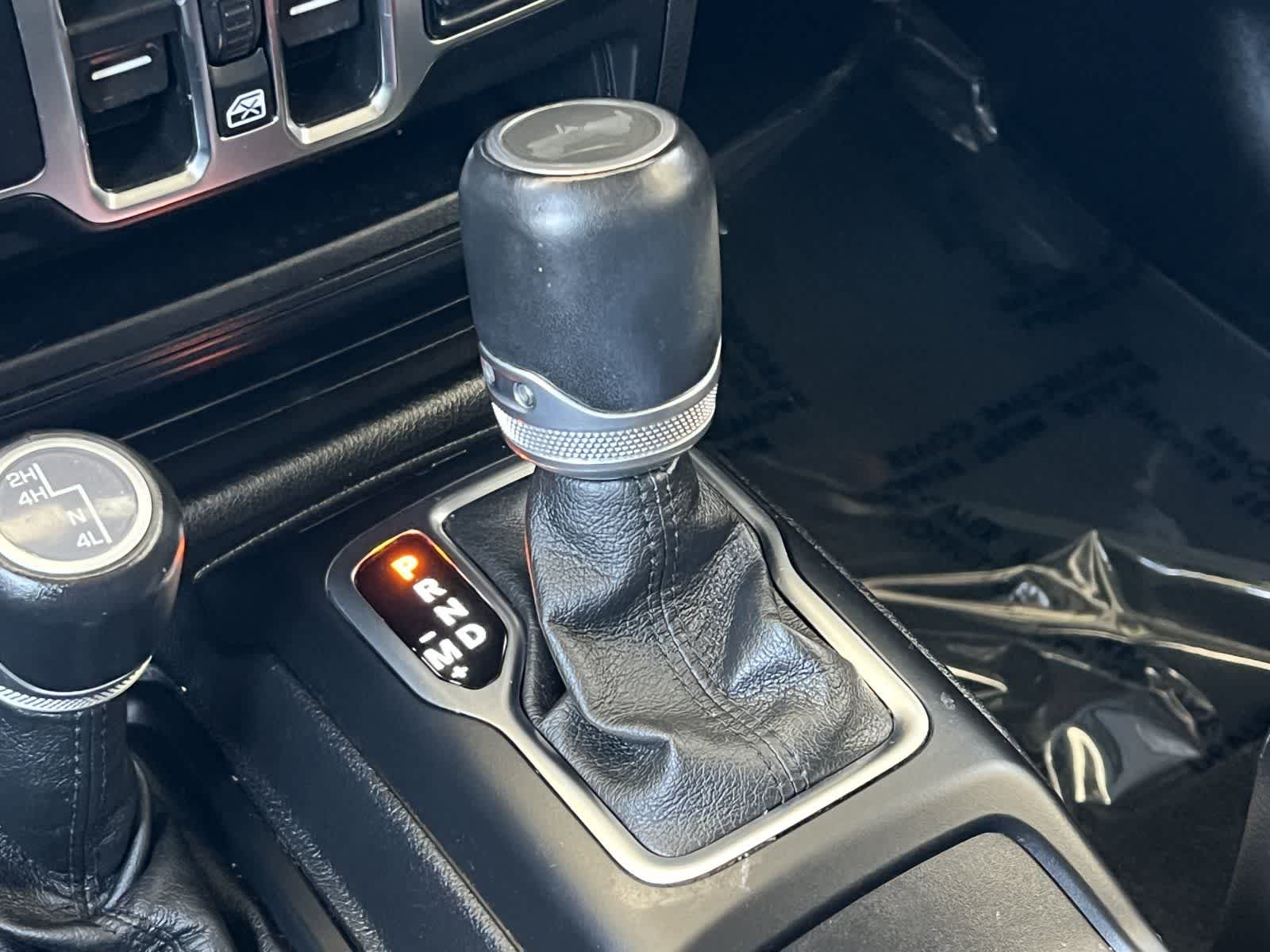 Thumbnail: 2021 Jeep Wrangler - 21