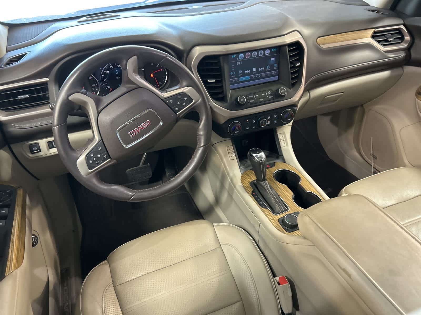 Thumbnail: 2017 GMC Acadia - 23