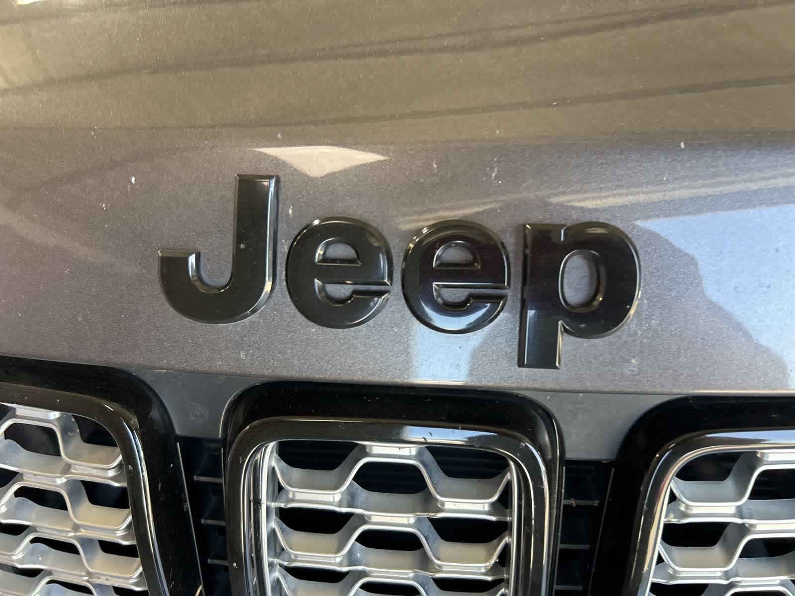 Thumbnail: 2021 Jeep Grand Cherokee - 3
