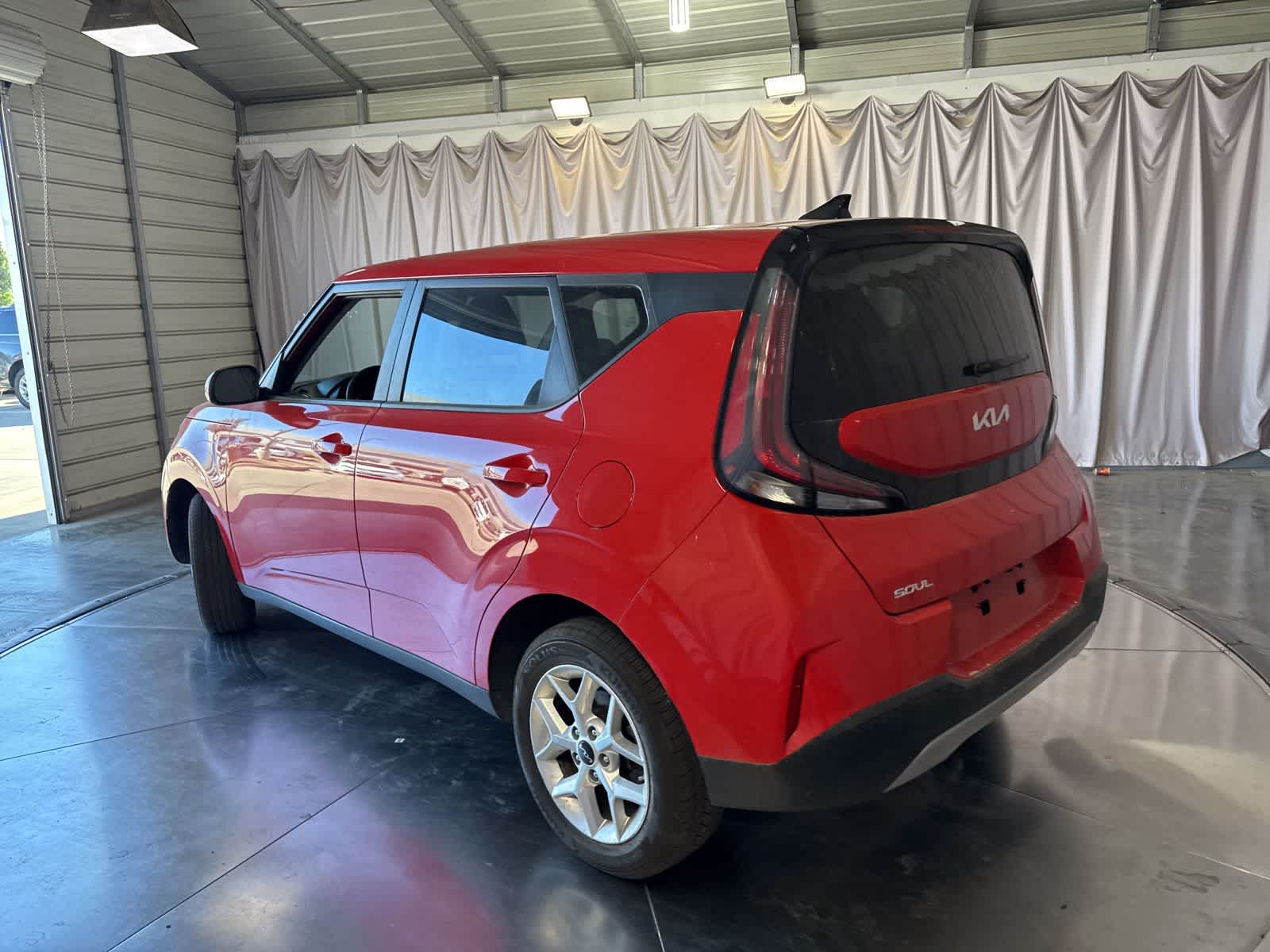 2025 Kia Soul LX photo 6