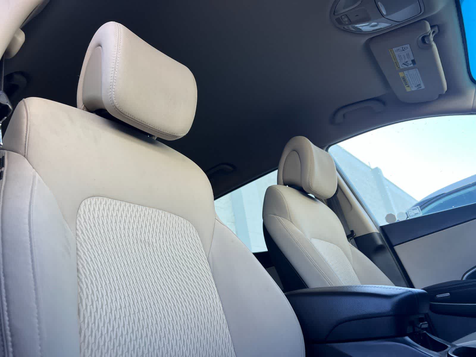 Thumbnail: 2017 Hyundai Santa Fe - 17