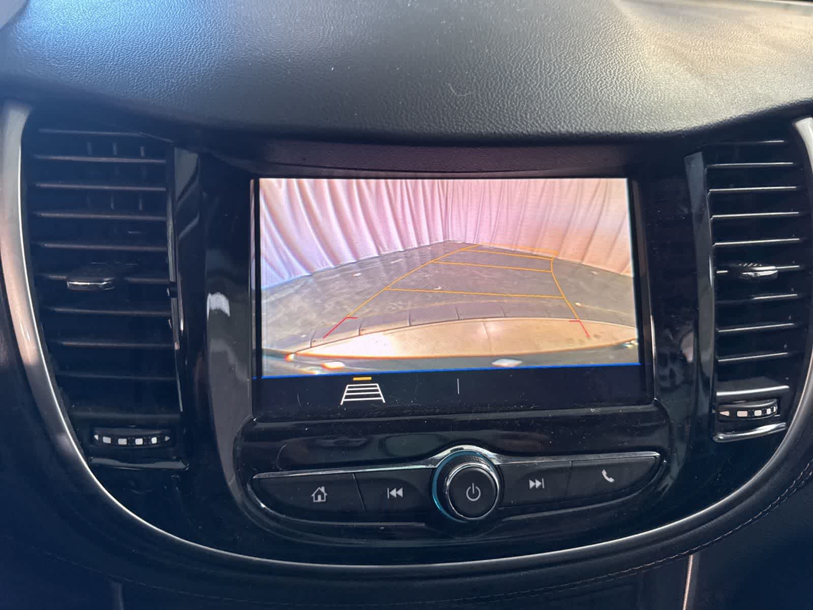 Thumbnail: 2021 Chevrolet Trax - 28