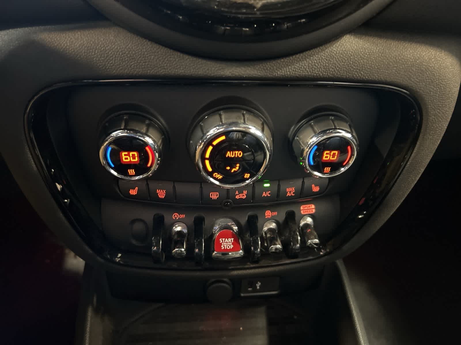 Thumbnail: 2021 MINI Cooper Clubman - 30