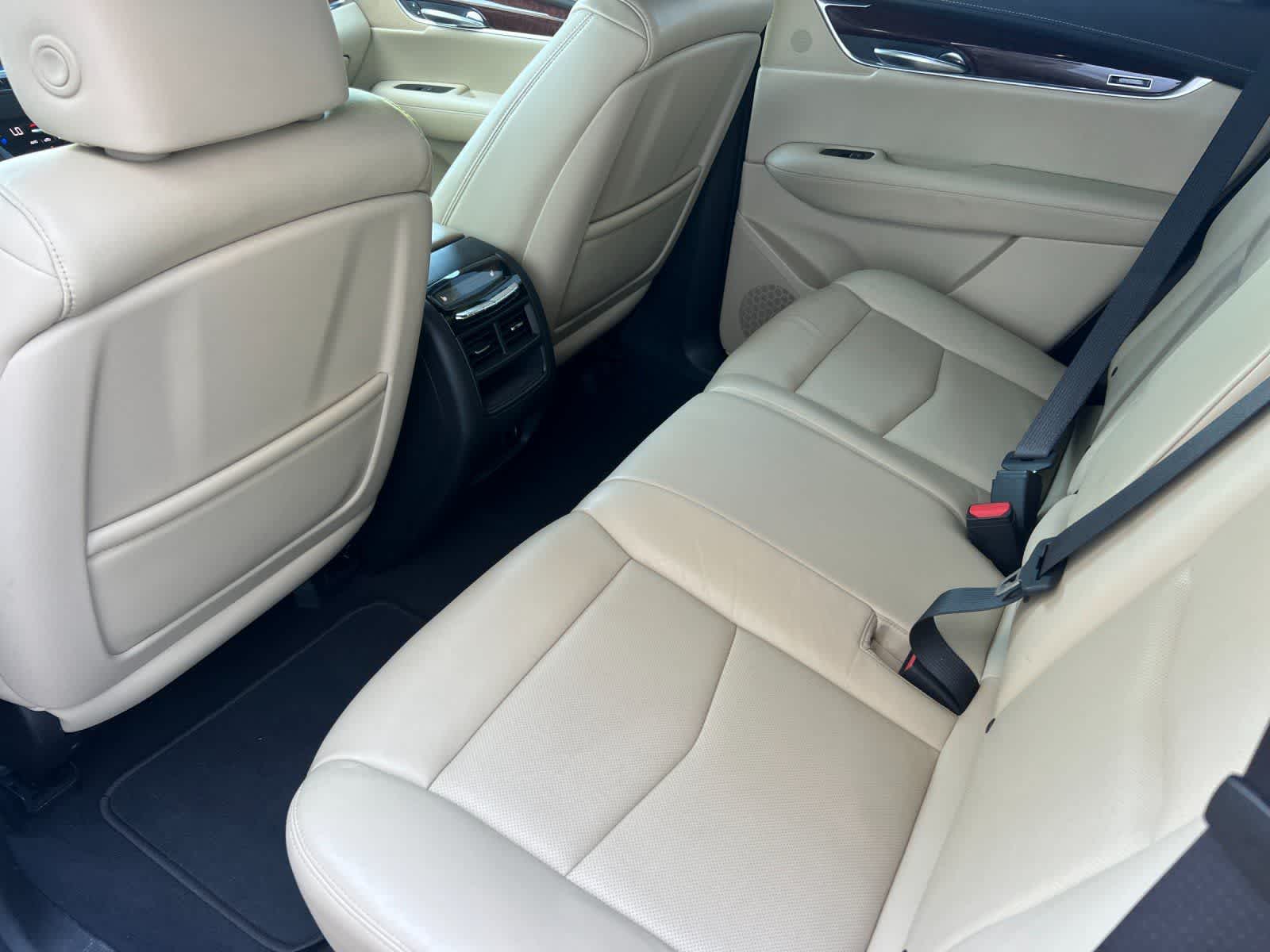 Thumbnail: 2017 Cadillac XT5 - 5