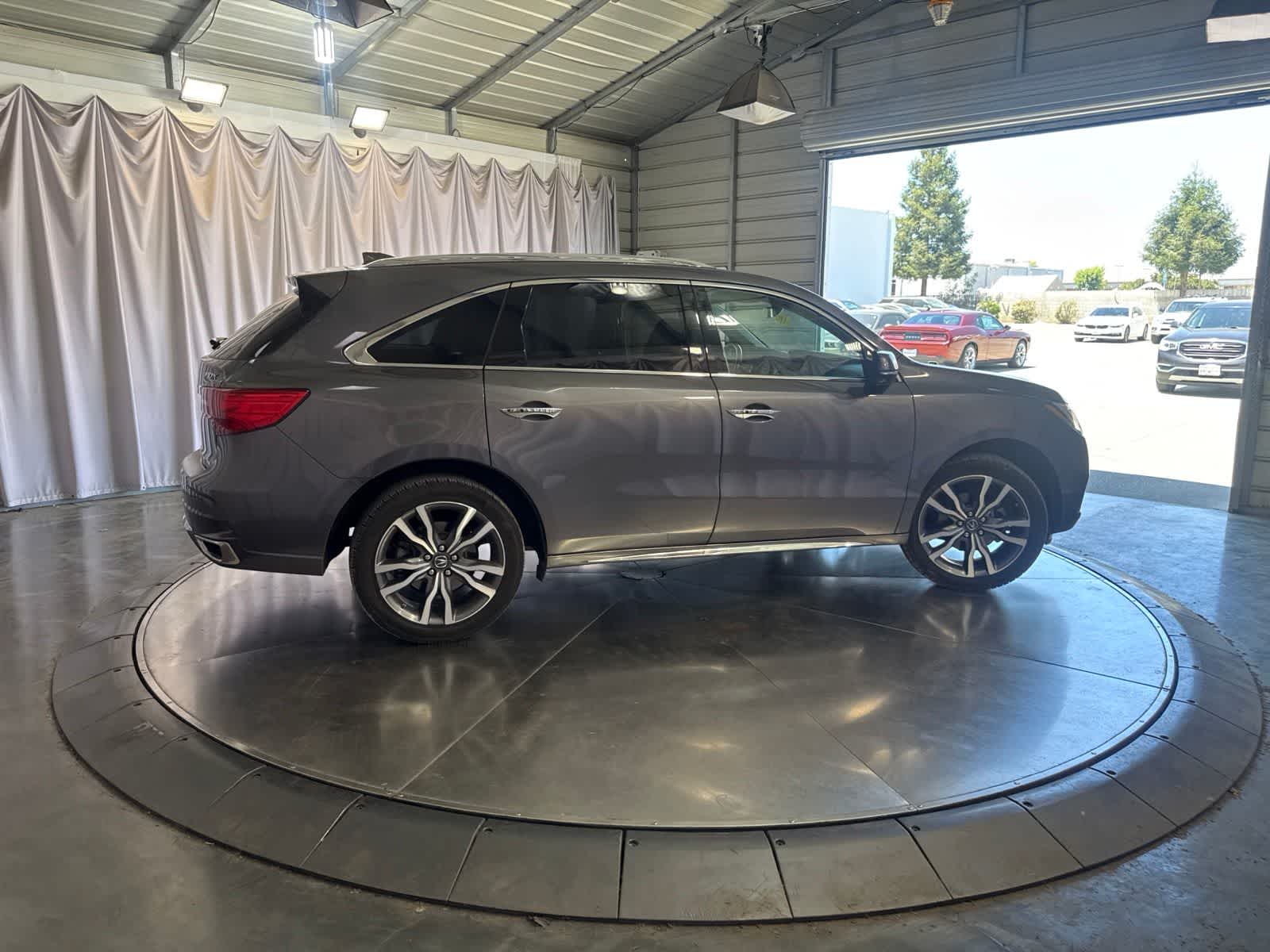 Thumbnail: 2020 Acura MDX - 3