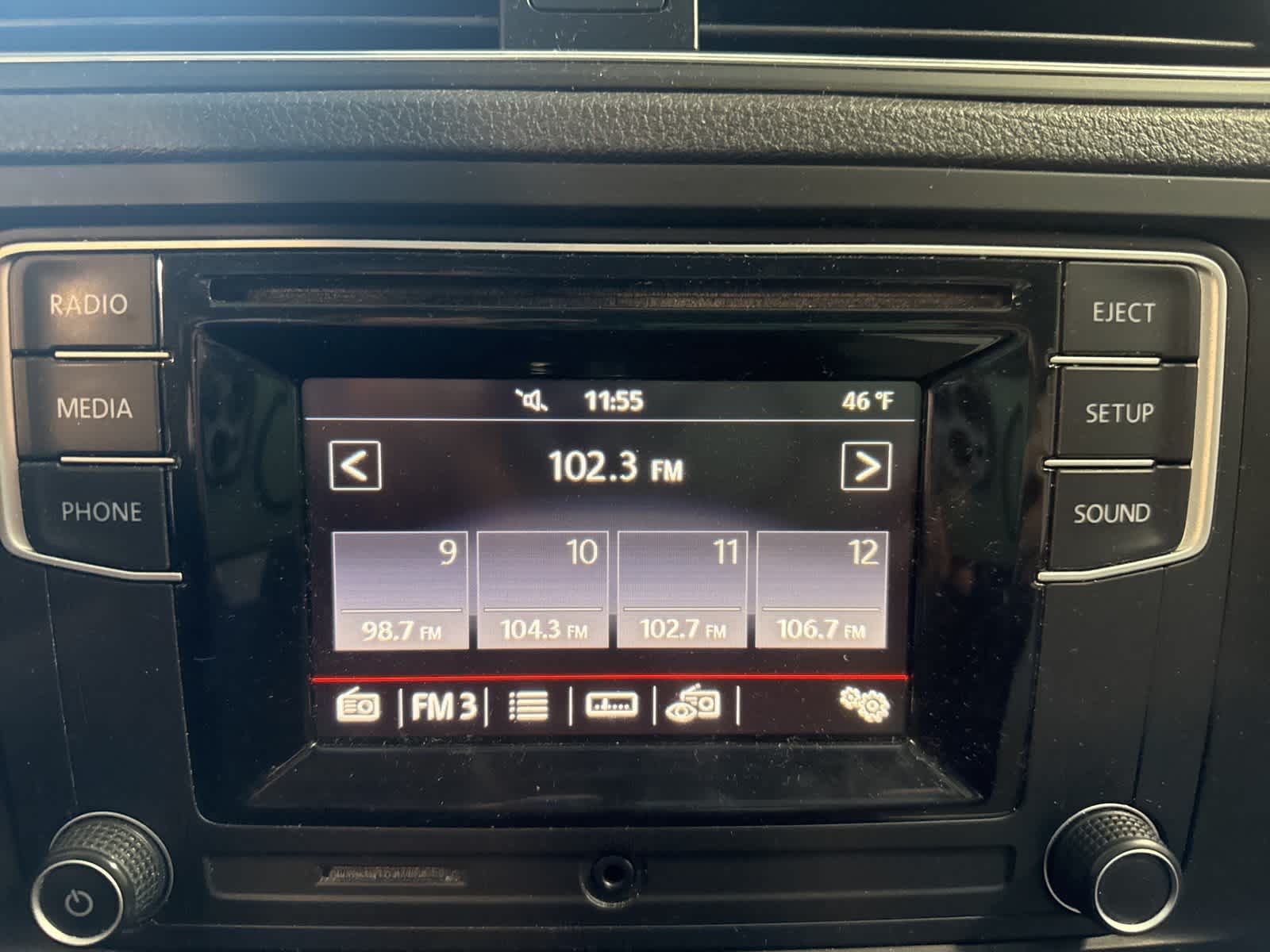 Thumbnail: 2017 Volkswagen Jetta - 18