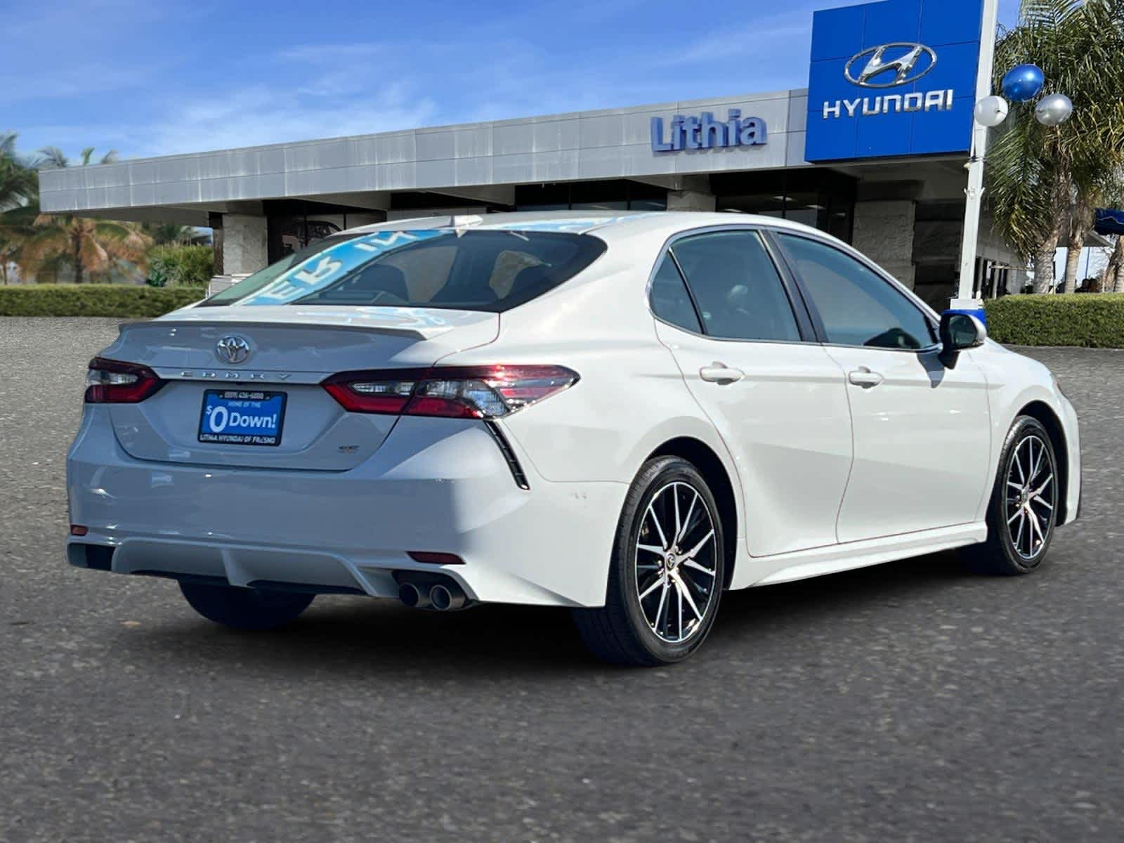 2024 Toyota Camry SE photo 2