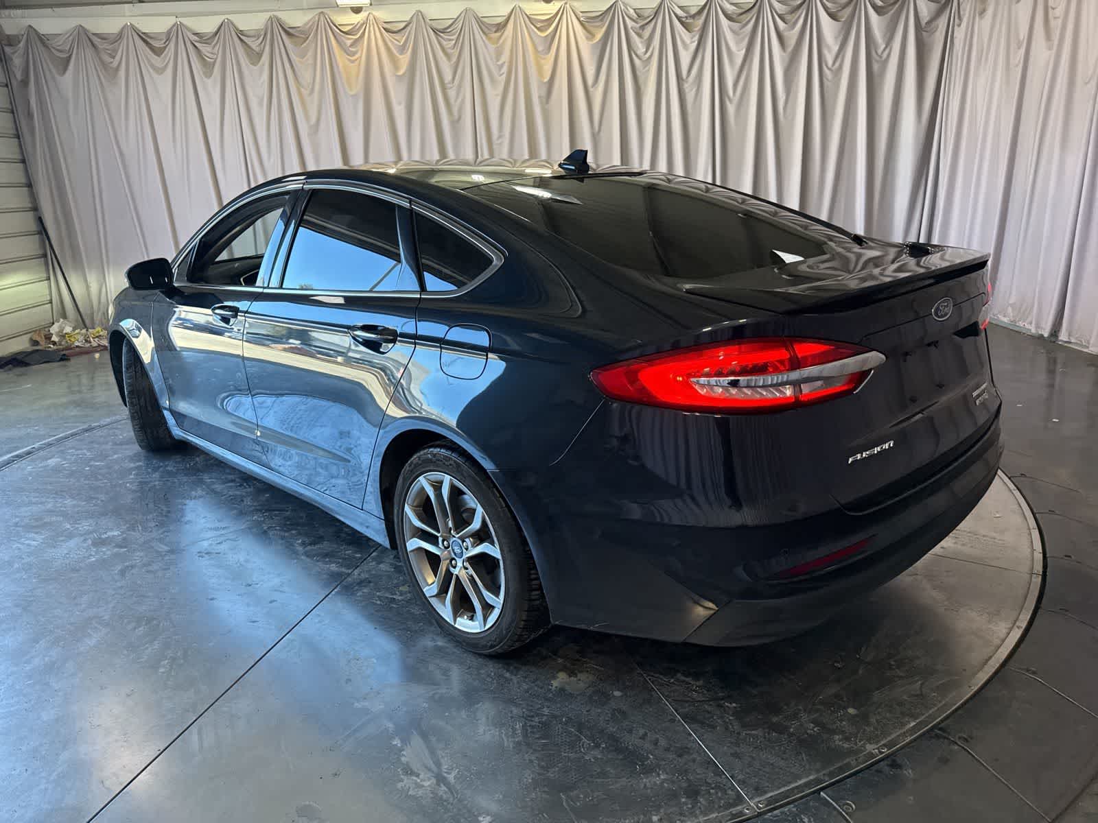 2020 Ford Fusion Hybrid Titanium photo 6