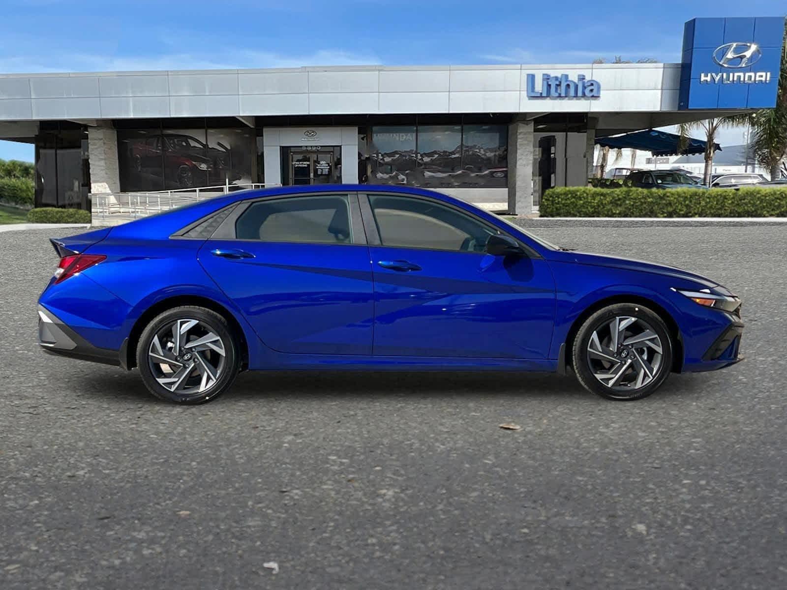 Thumbnail: 2025 Hyundai Elantra - 9