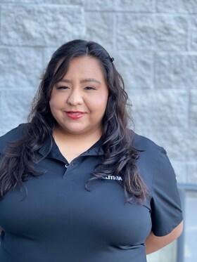 Staff member Marisabel A. from ID_27bd9c3a17d7