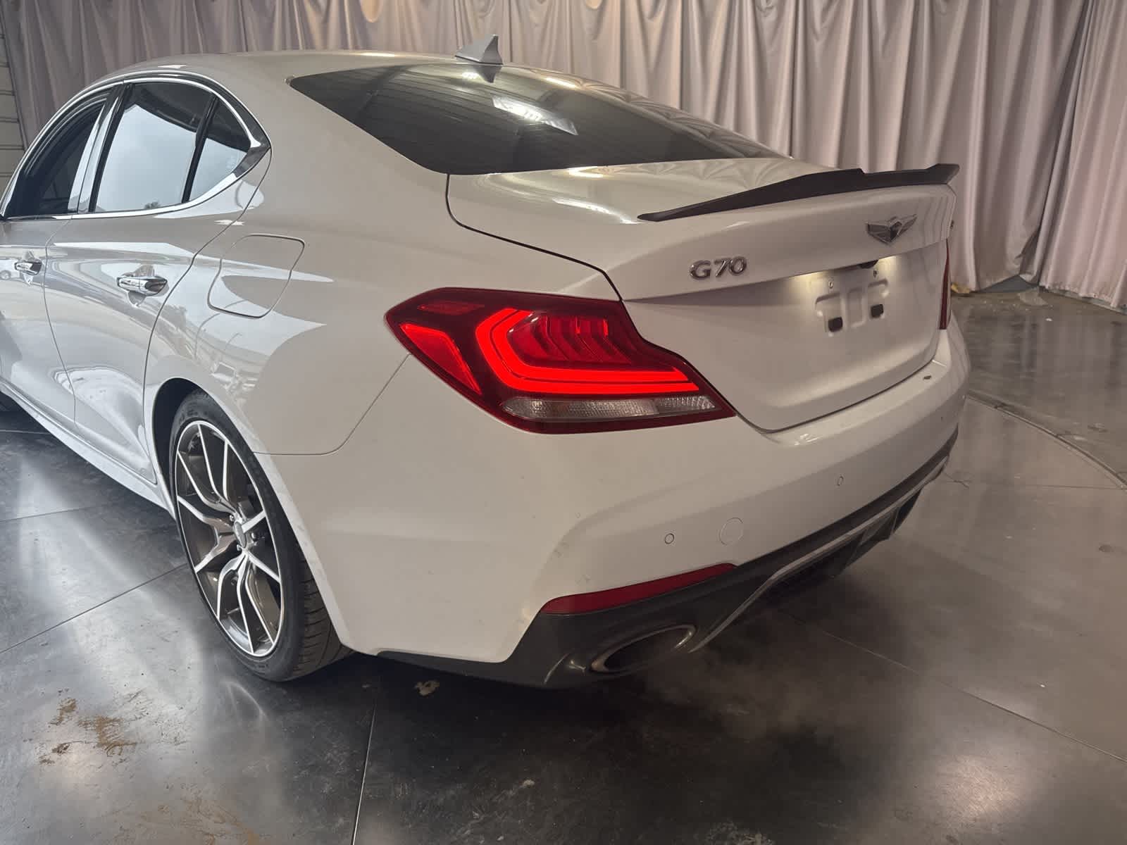 Thumbnail: 2019 Genesis G70 - 10