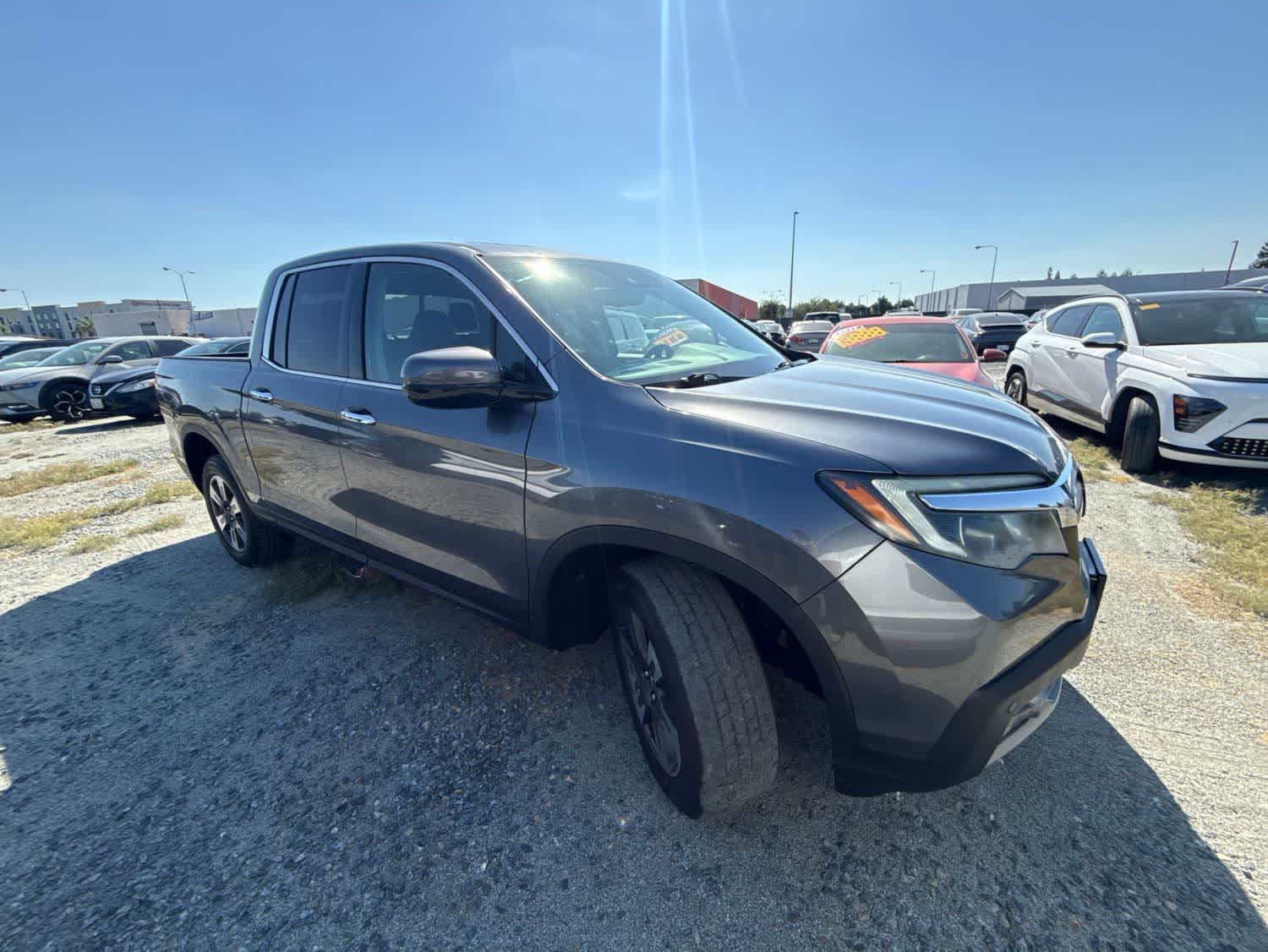 2017 Honda Ridgeline RTL-E AWD photo 2