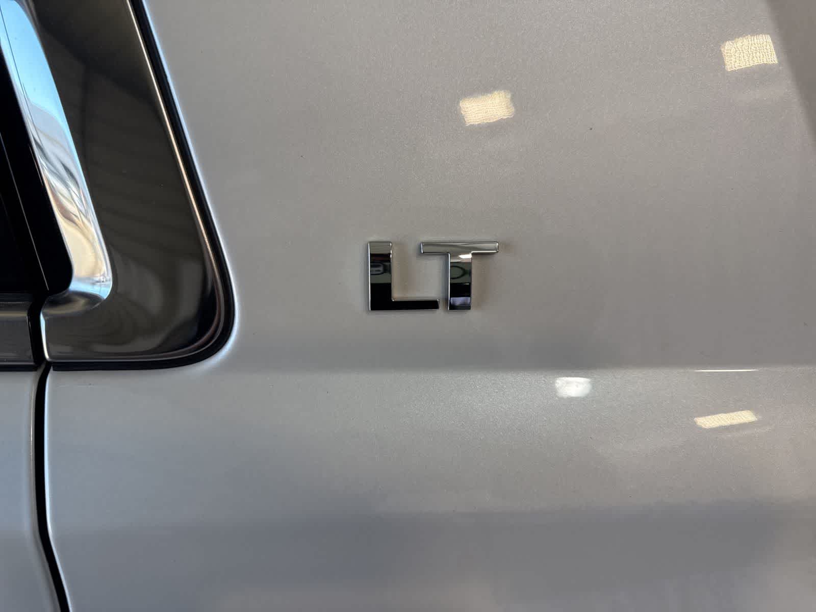 Thumbnail: 2018 Chevrolet Tahoe - 11
