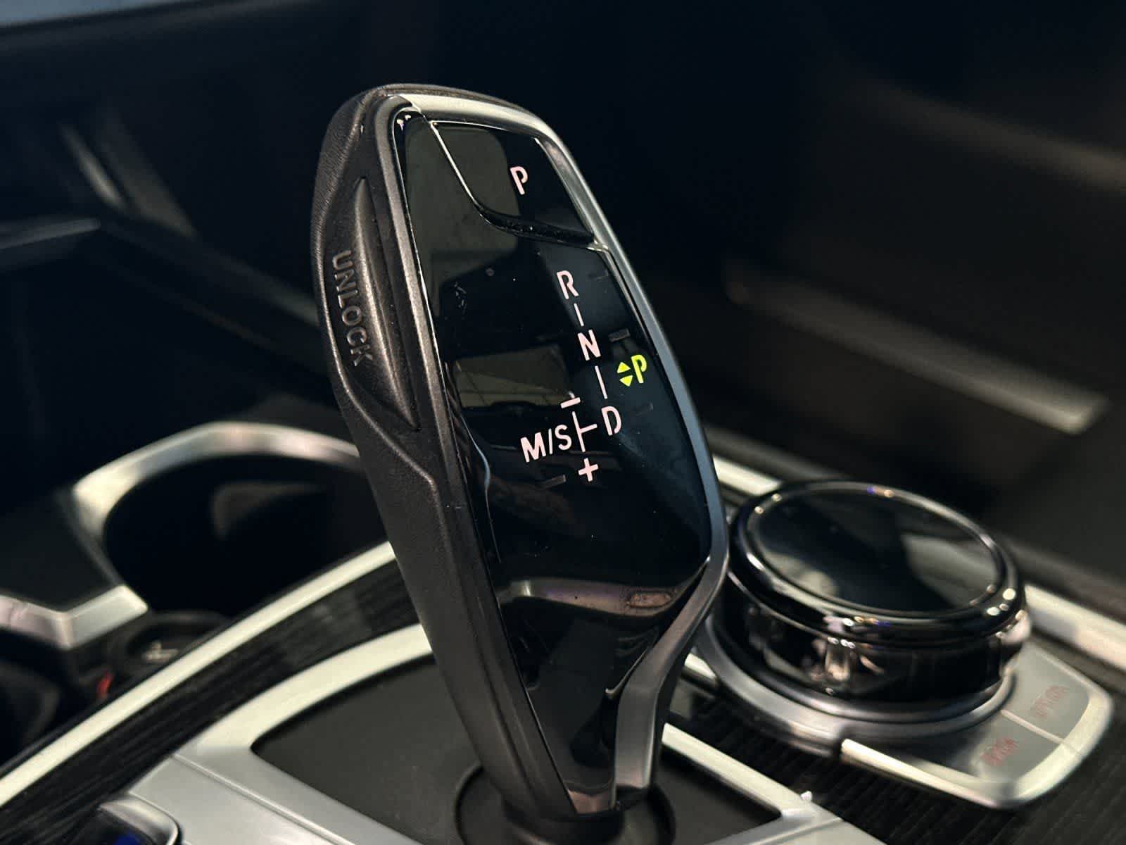 Thumbnail: 2019 BMW 7 Series - 21