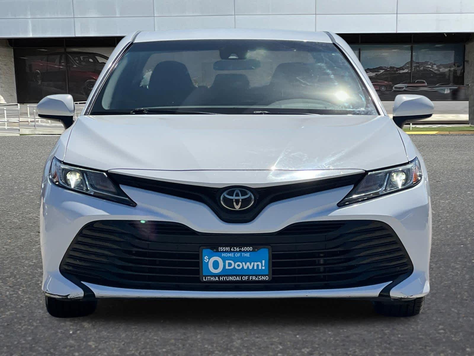 Thumbnail: 2018 Toyota Camry - 10