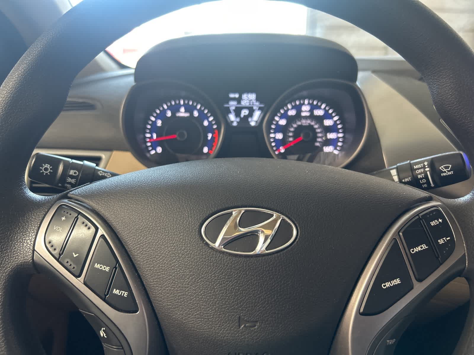 Thumbnail: 2013 Hyundai Elantra - 29
