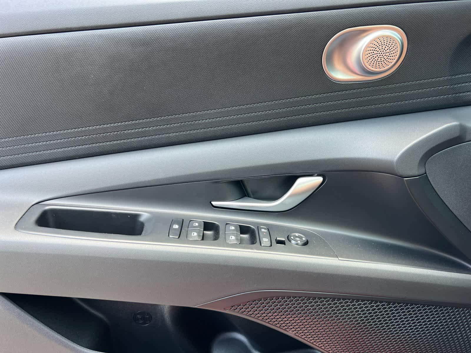 Thumbnail: 2025 Hyundai Elantra - 13