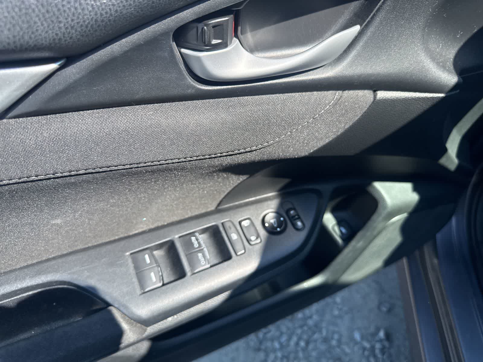 Thumbnail: 2016 Honda Civic - 19