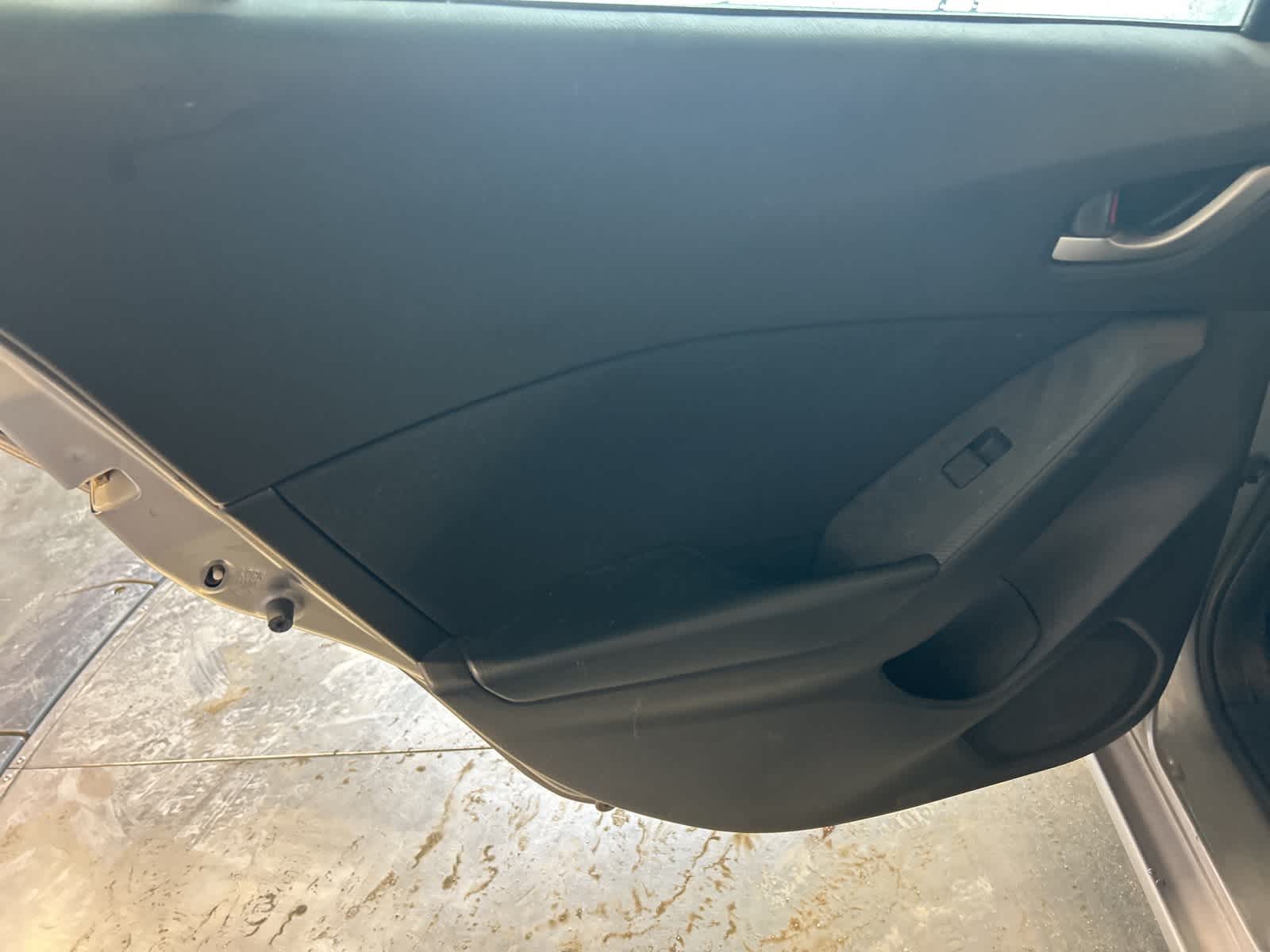 Thumbnail: 2015 Mazda Mazda3 - 18