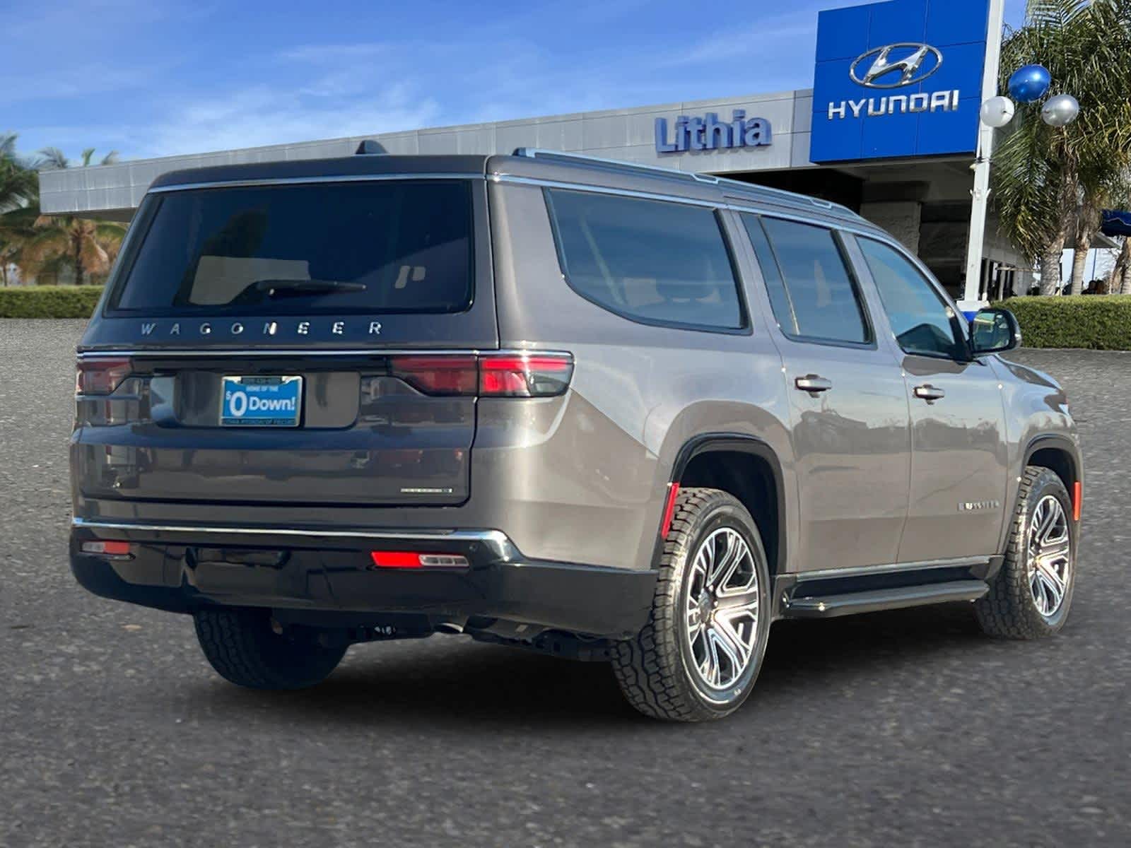 Thumbnail: 2024 Jeep Wagoneer - 3