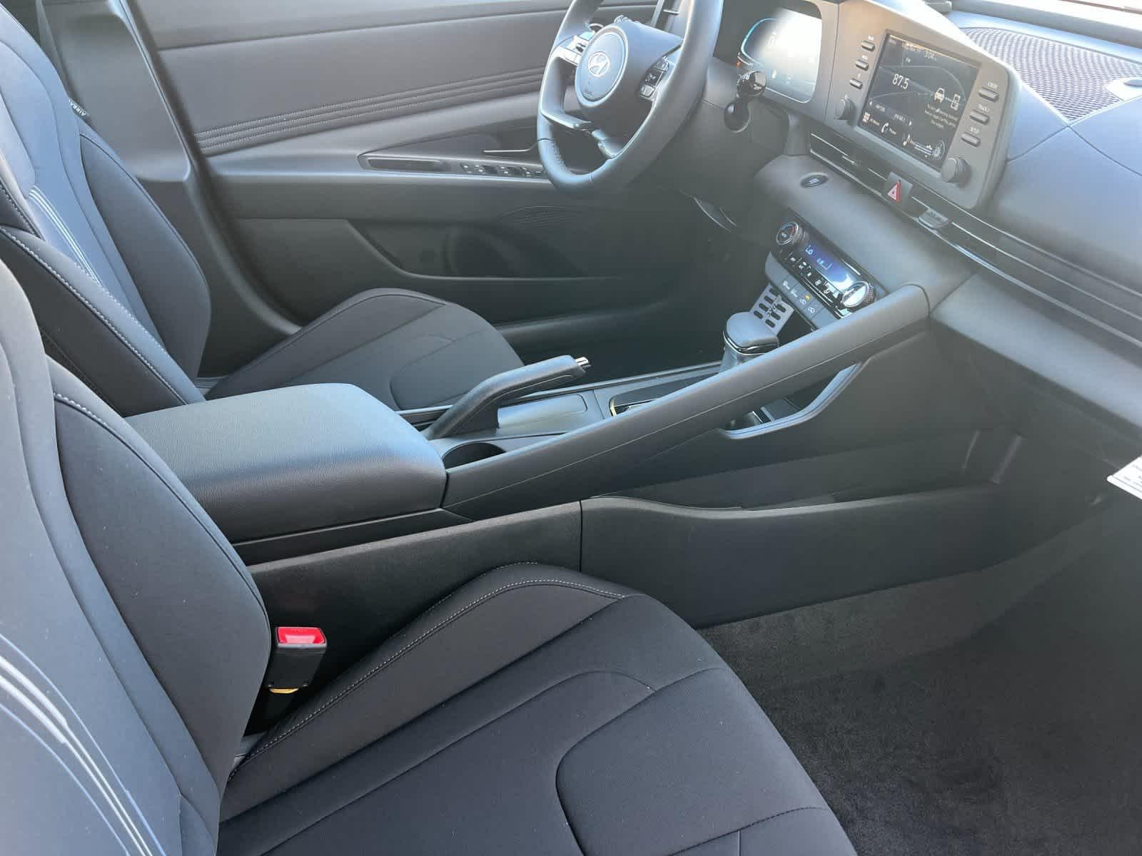 Thumbnail: 2026 Hyundai Elantra - 15