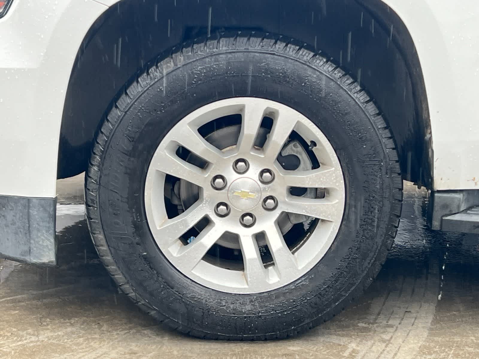 Thumbnail: 2017 Chevrolet Tahoe - 26