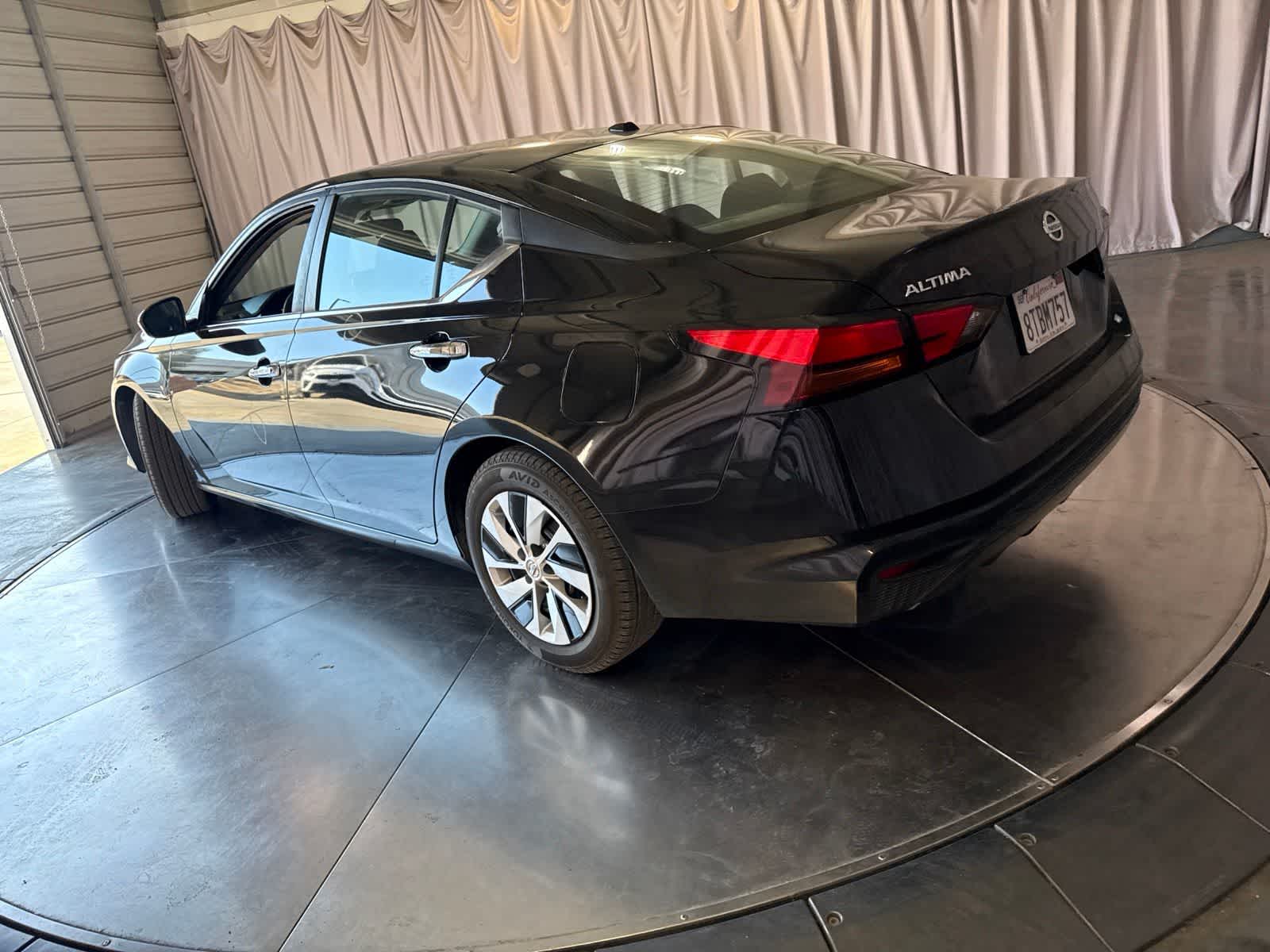 Thumbnail: 2020 Nissan Altima - 6