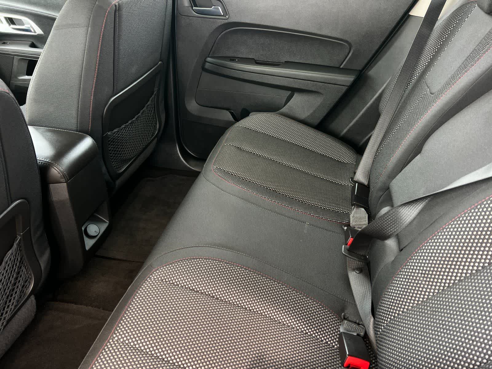 2016 Chevrolet Equinox LS photo 4