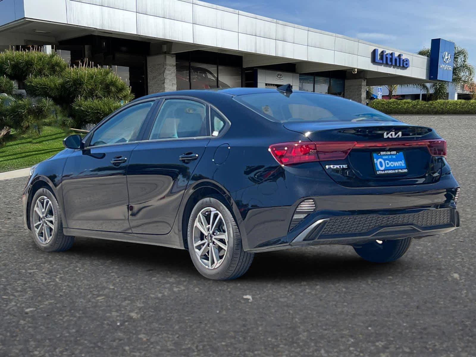 Thumbnail: 2023 Kia Forte - 6