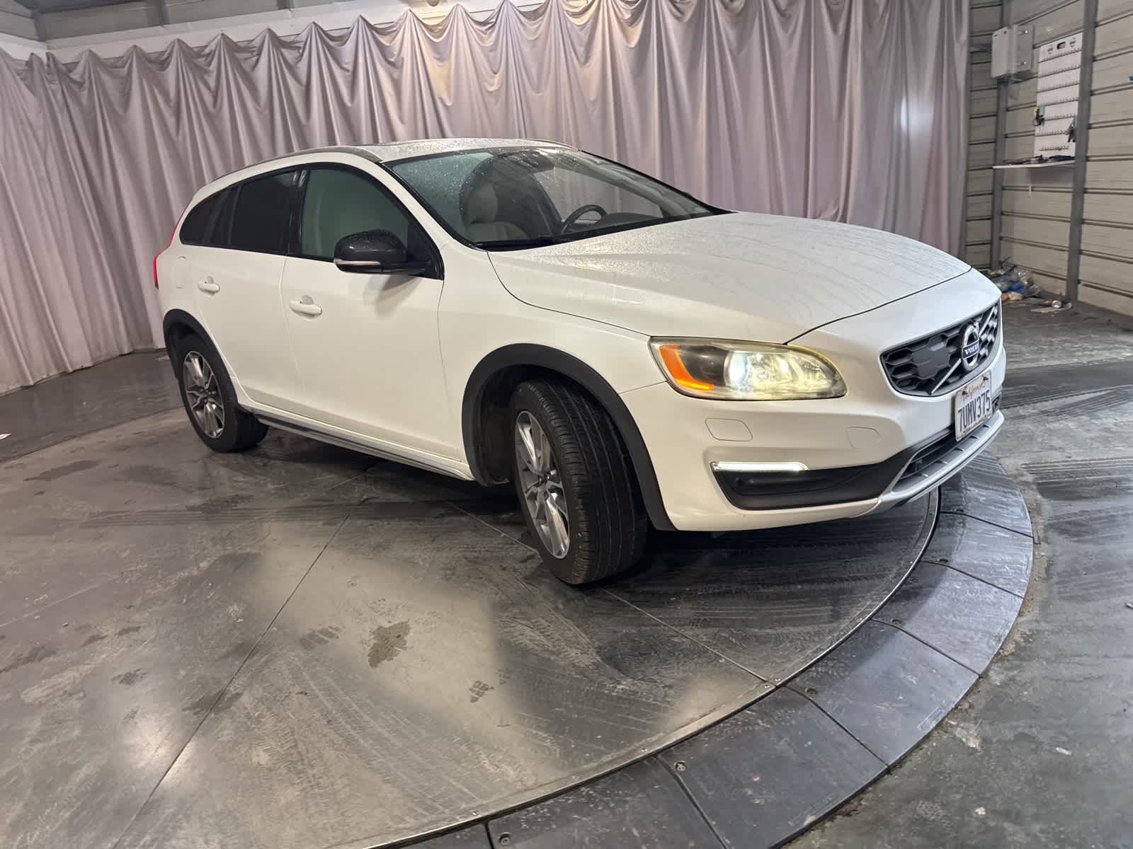 Thumbnail: 2015 Volvo S60 - 3