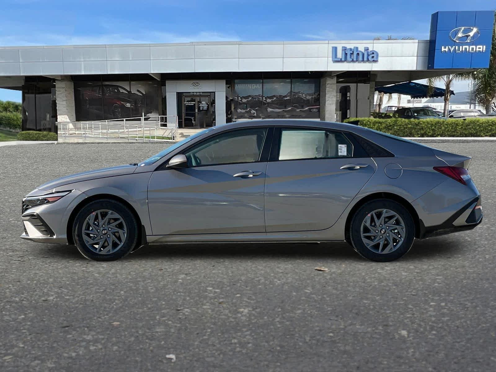 Thumbnail: 2025 Hyundai Elantra - 6