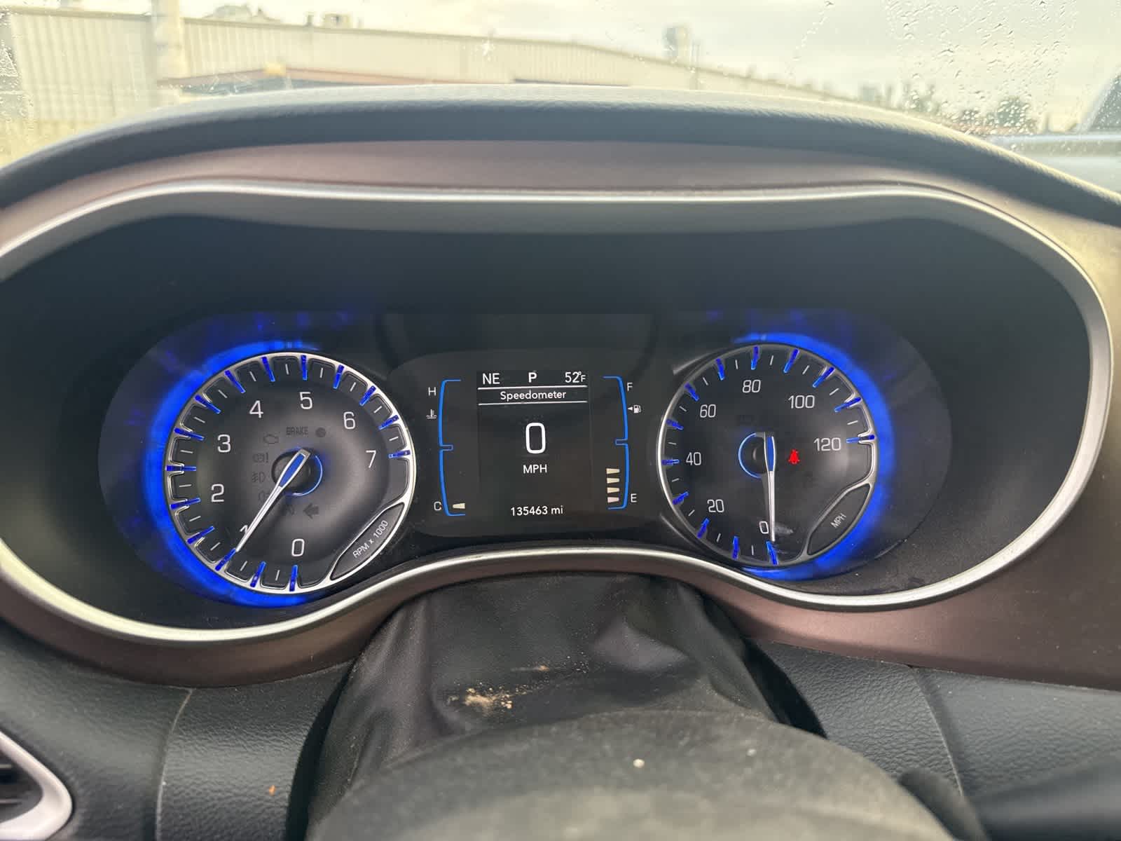 Thumbnail: 2017 Chrysler Pacifica - 17